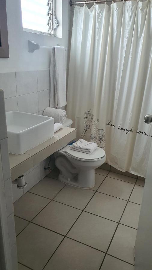 La Estancia Apartments מזטלן מראה חיצוני תמונה