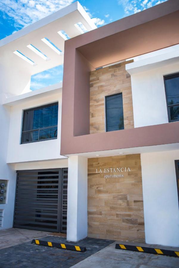 La Estancia Apartments מזטלן מראה חיצוני תמונה